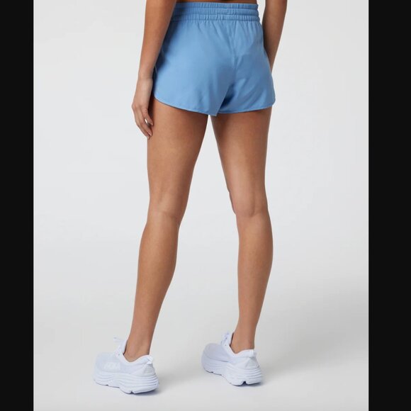 Vuori Clementine 2.0 Short 2.5" in Isle Blue | Size S - Picture 2 of 4